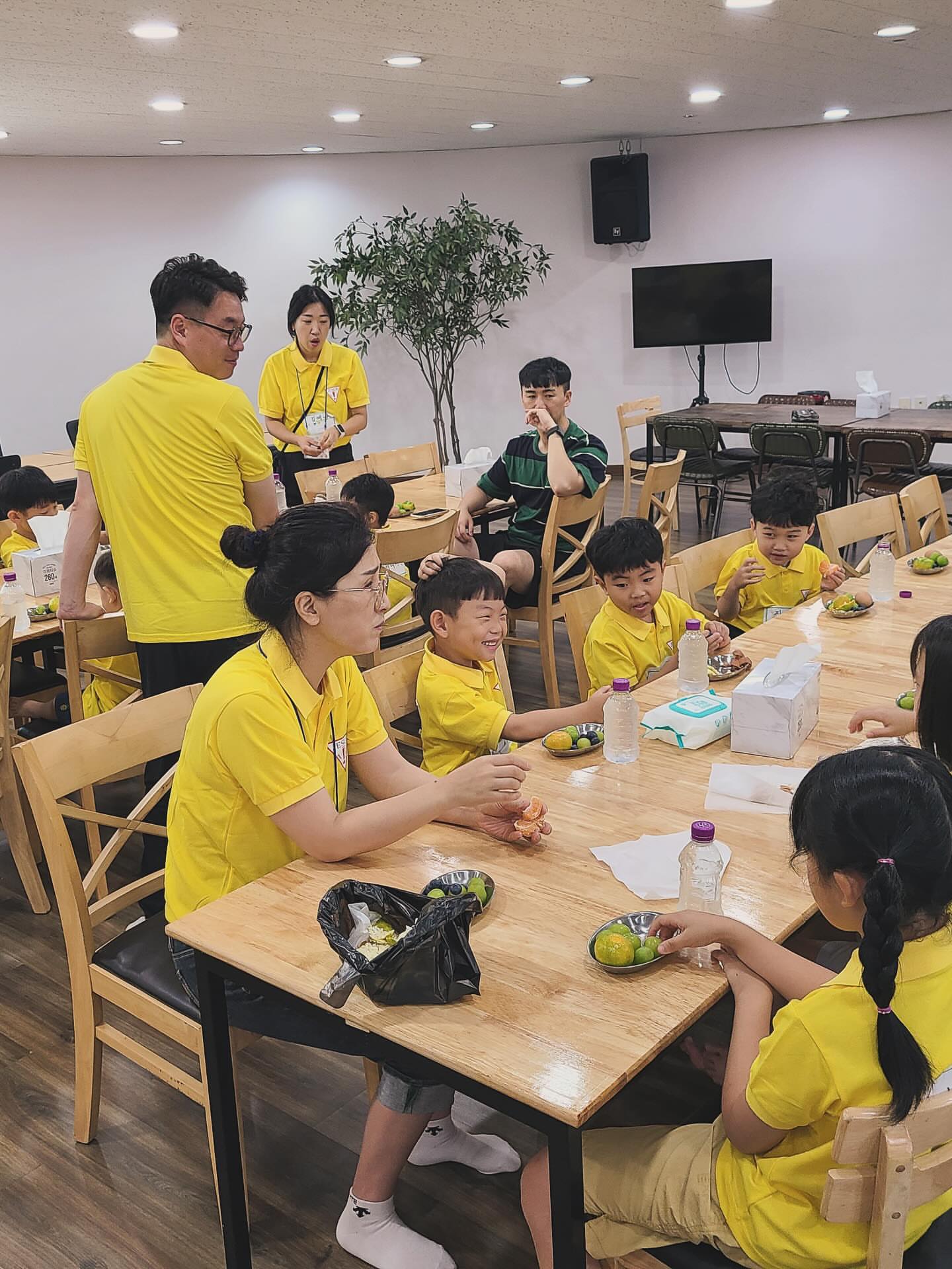 2025.08.02
신동교회&하늘로교회
여름성경학교
할 수 있다는 것을 알게 해주셔서 감사합니다.
곁에서 힘이 되어주시는 서목사님, 사모님 감사합니다!!🥰🥰